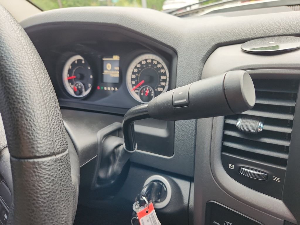 Used 2013 White Ram Express image 17