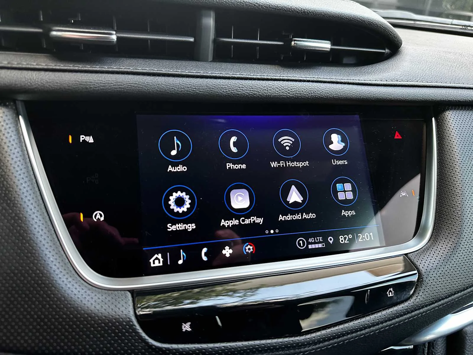 2025 Cadillac XT6 Luxury - Photo 11