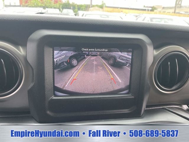 Used 2019 Bikini Pearlcoat Jeep Unlimited Sport S image 22