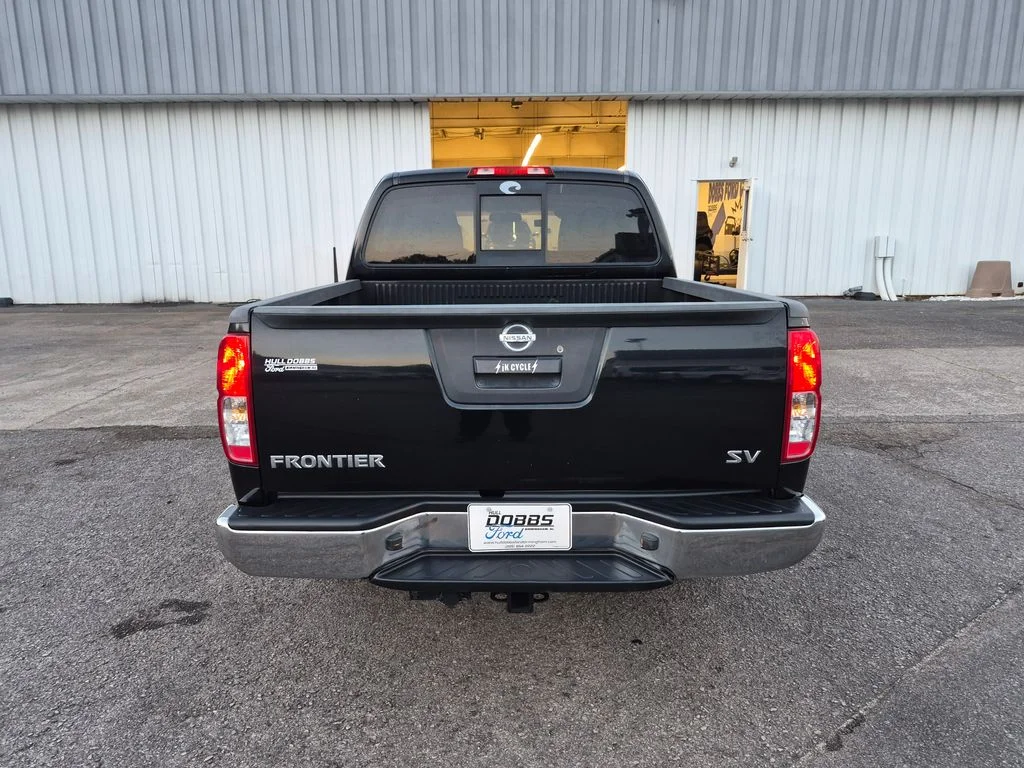Used 2016 Magnetic Black Nissan SV image 6