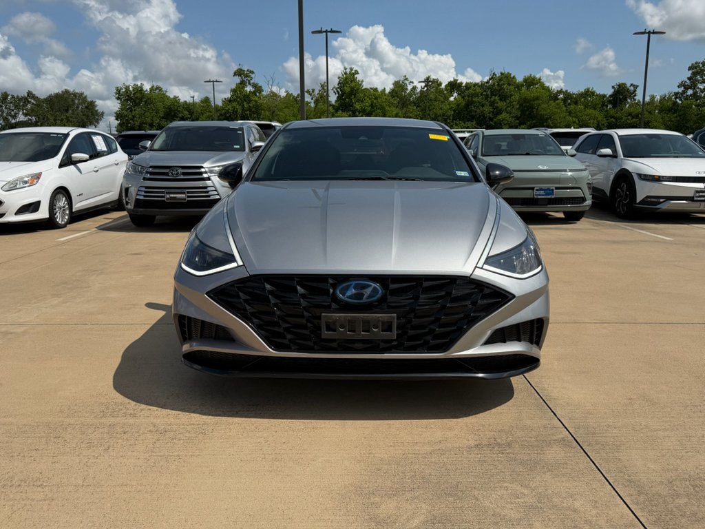 Used 2020 Shimmering Silver Pearl Hyundai SEL Plus image 9