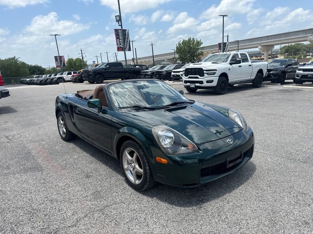 Used 2002 Green Toyota Base image 10