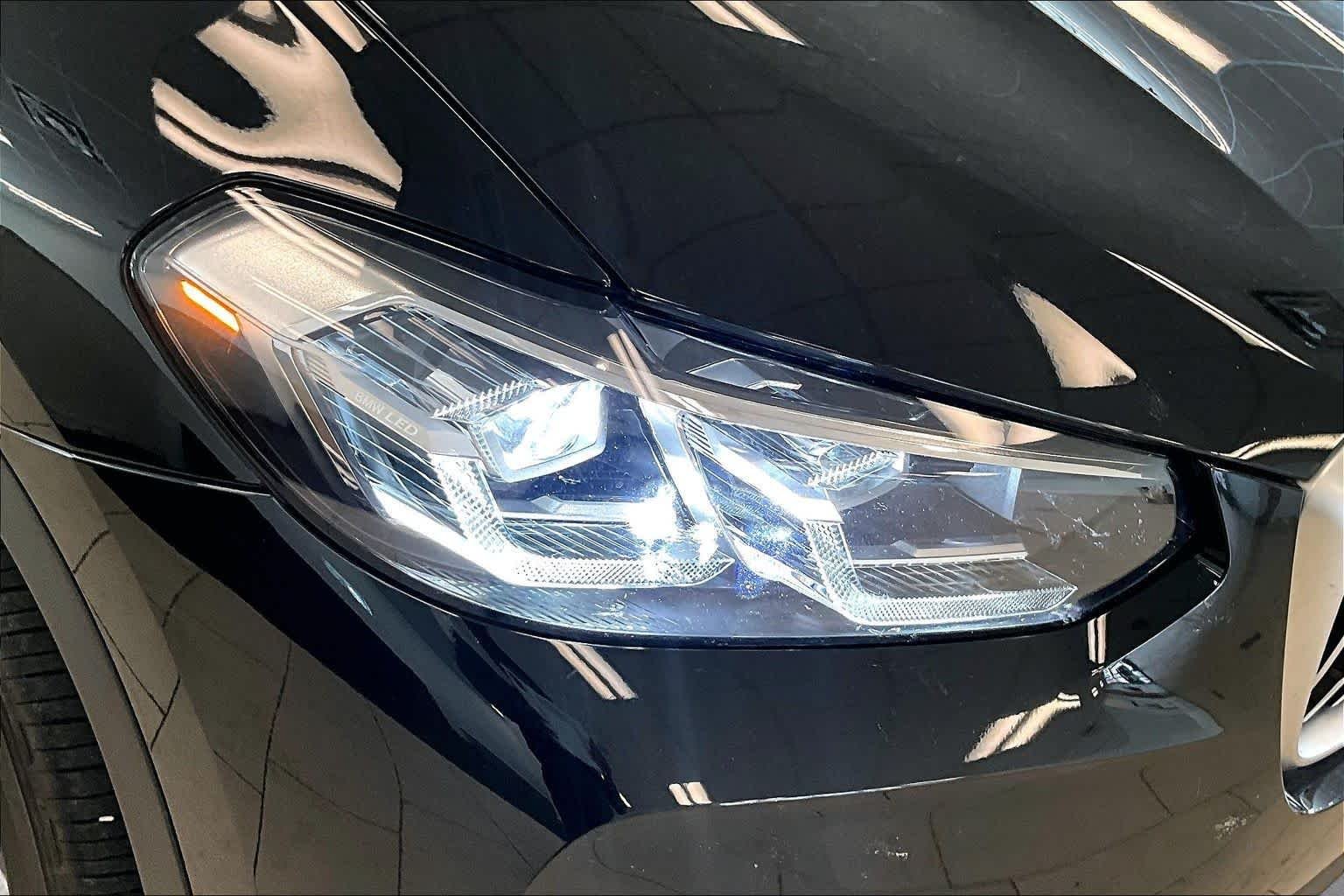 Used 2024 Jet Black BMW sDrive30i image 27