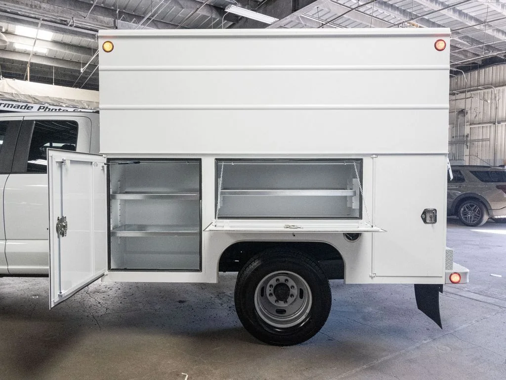 2026 Ford F-350 Super Duty Chassis Cab XL - Photo 32