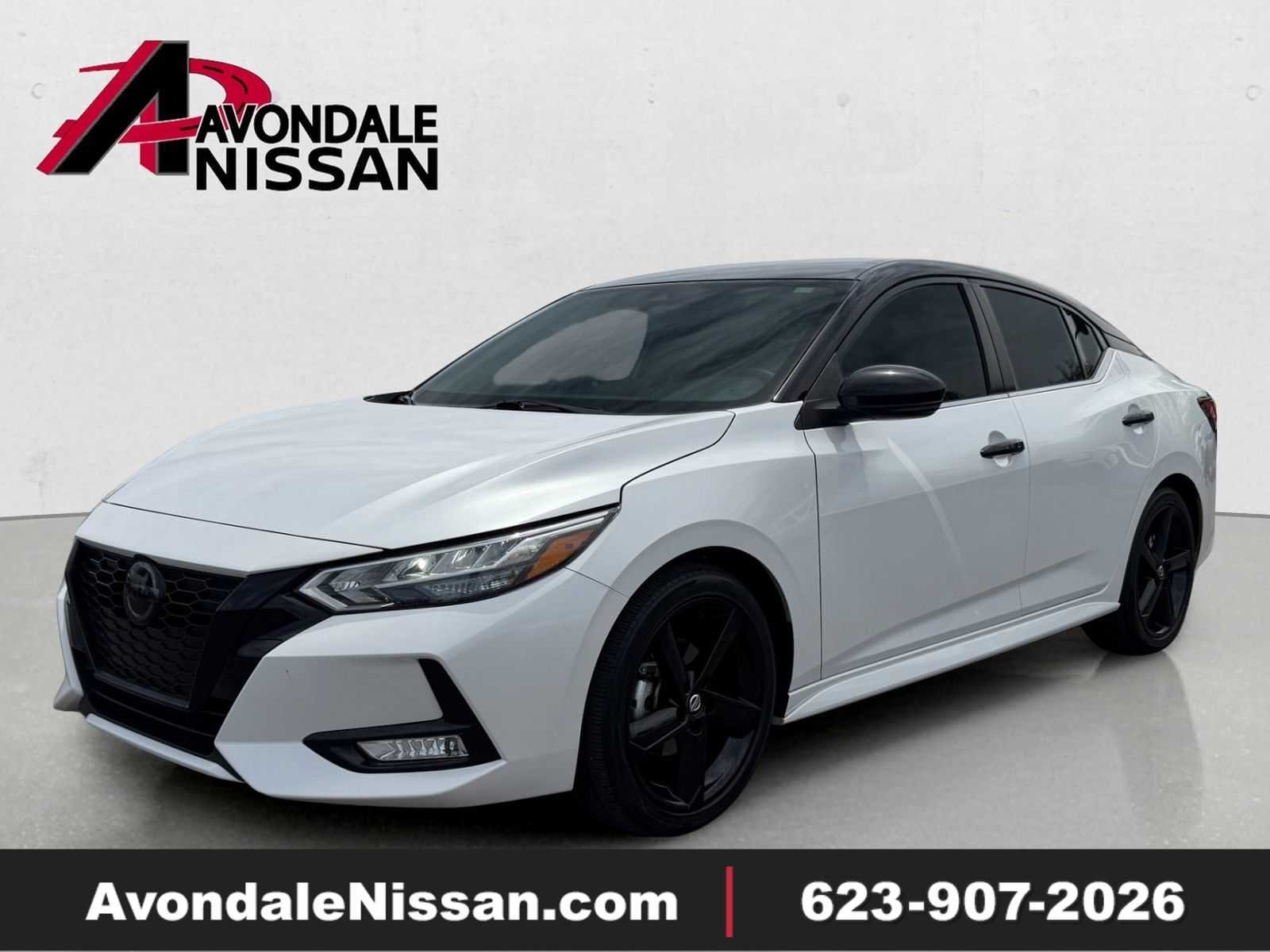 2023 Nissan Sentra SR CVT's photo