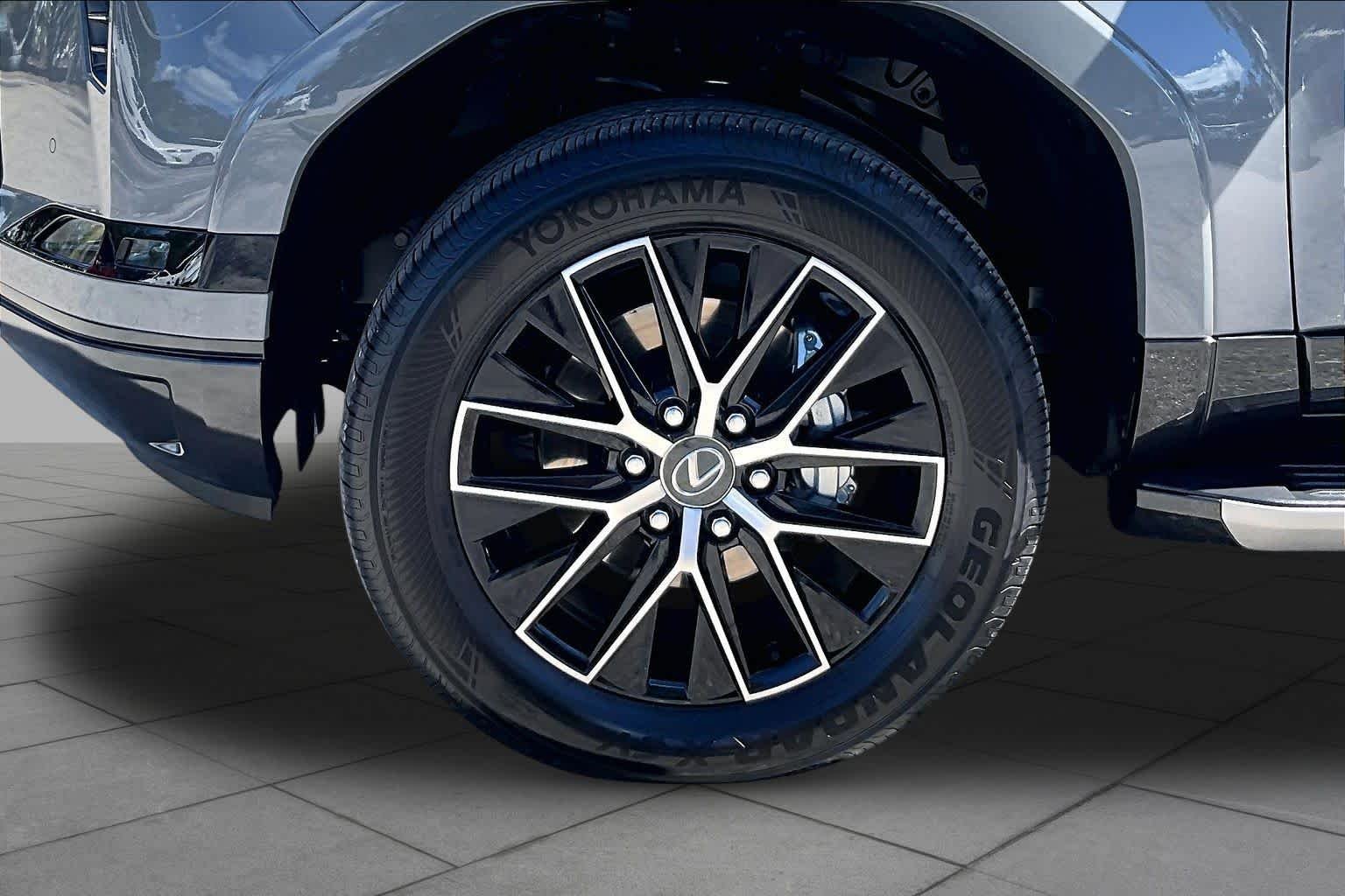 Certified Used 2026 INCOGNITO Lexus Premium+ image 11