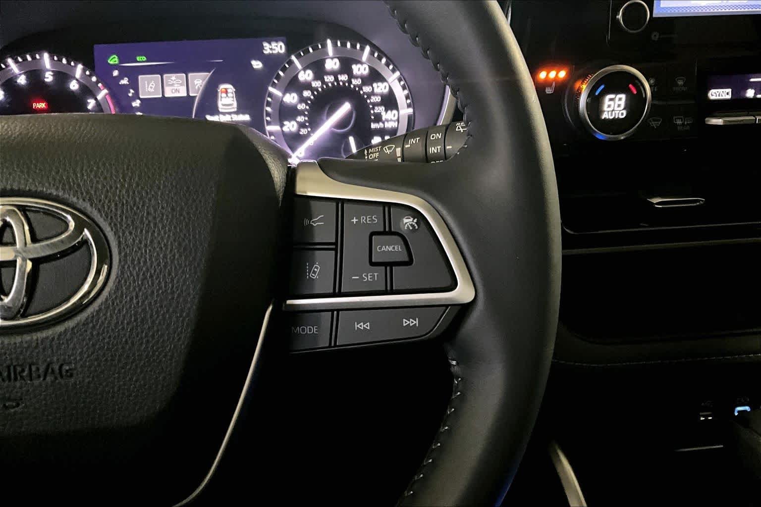 Used 2022 Midnight Black Metallic Toyota XLE image 43