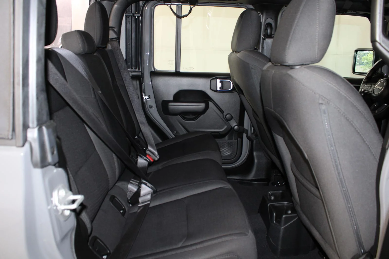 Used 2023 Gray Jeep Sport image 16