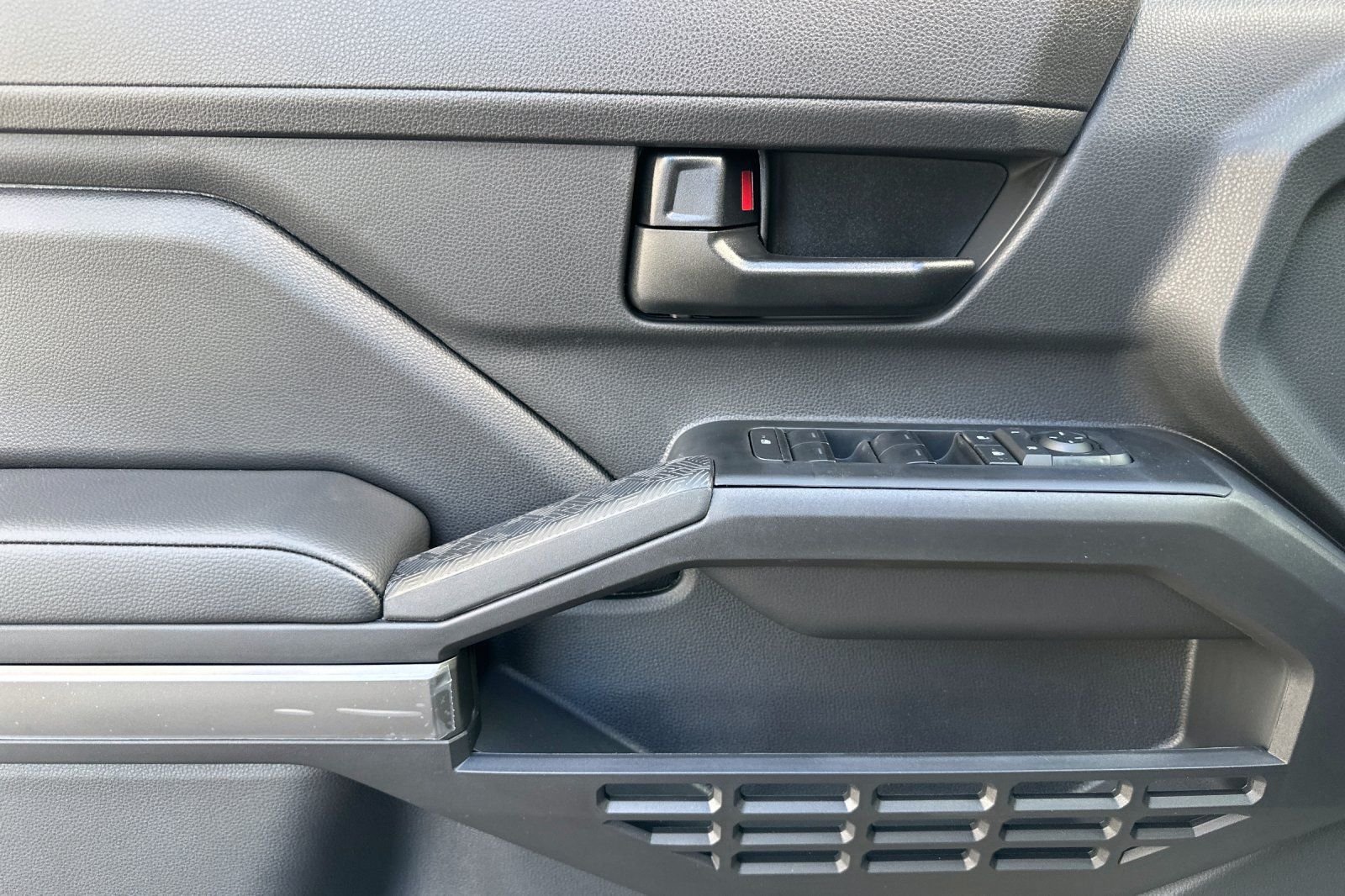 New 2026 Celestial Silver Metallic Toyota SR5 image 11