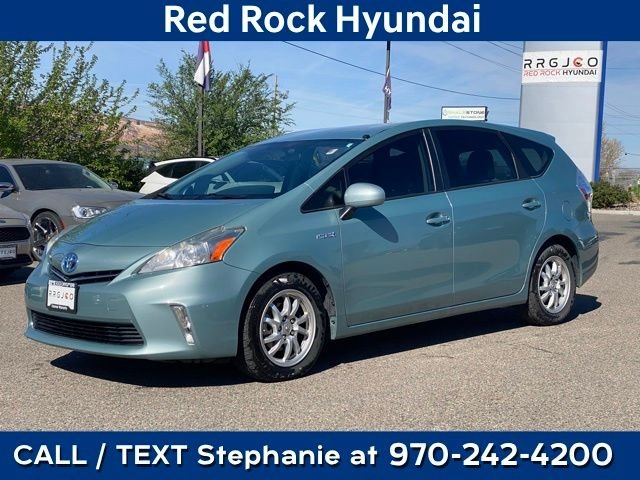 2014 Toyota Prius v Five