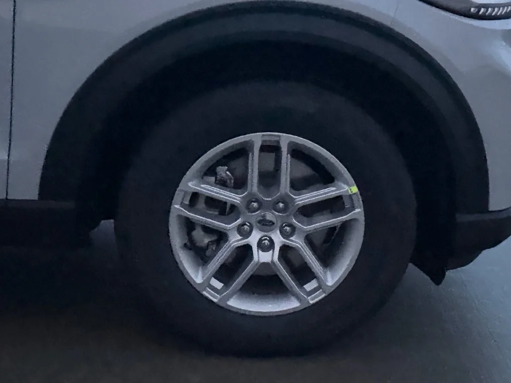 New 2027 Avalanche Gray Ford Active image 9