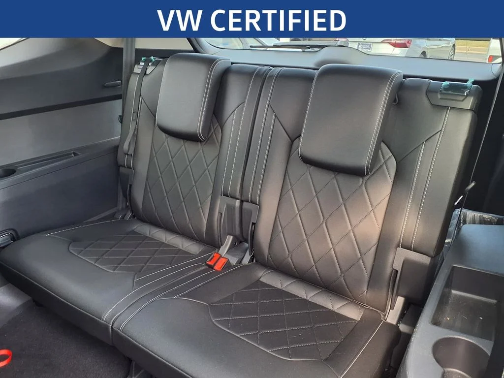 Certified Used 2025 Silver Mist Metallic Volkswagen 2.0T SEL Premium R-Line image 15