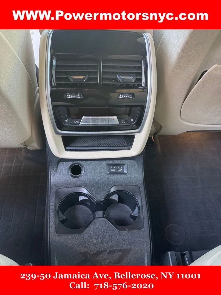 Used 2021 Blue BMW xDrive40i image 35
