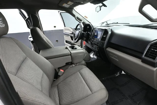 Used 2020 White Ford XLT image 37