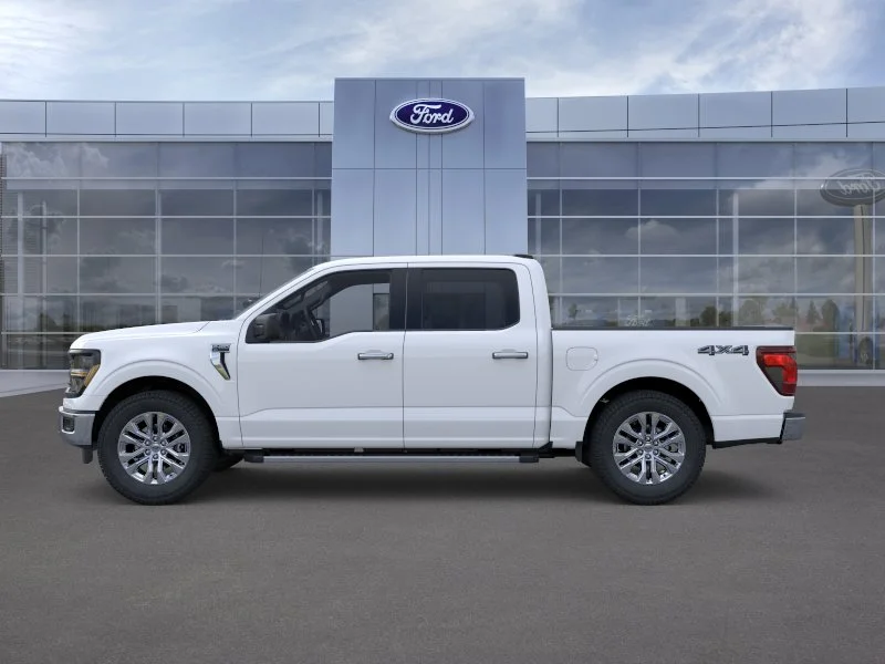 New 2026 Oxford White Ford XLT image 3