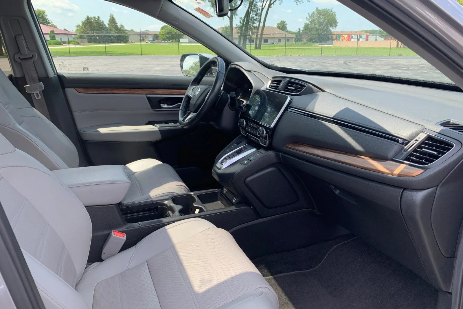 Used 2022 Silver Honda EX-L image 20