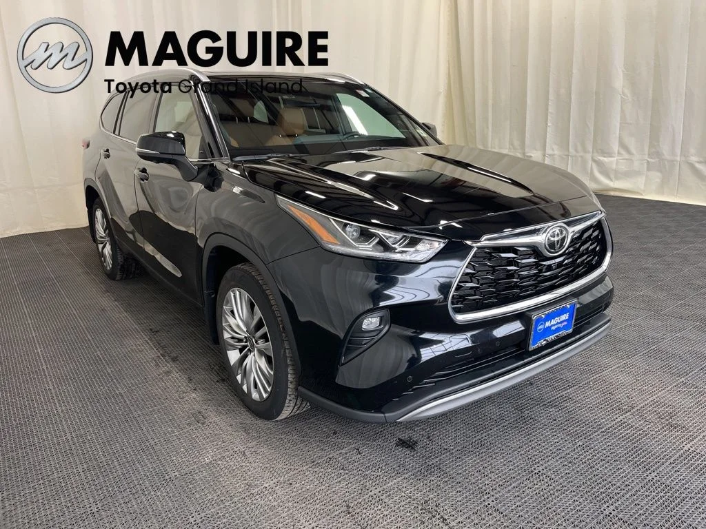 Used 2024 Black Toyota Platinum image 33