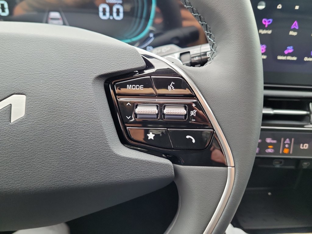New 2026 Steel Gray Kia EX image 27