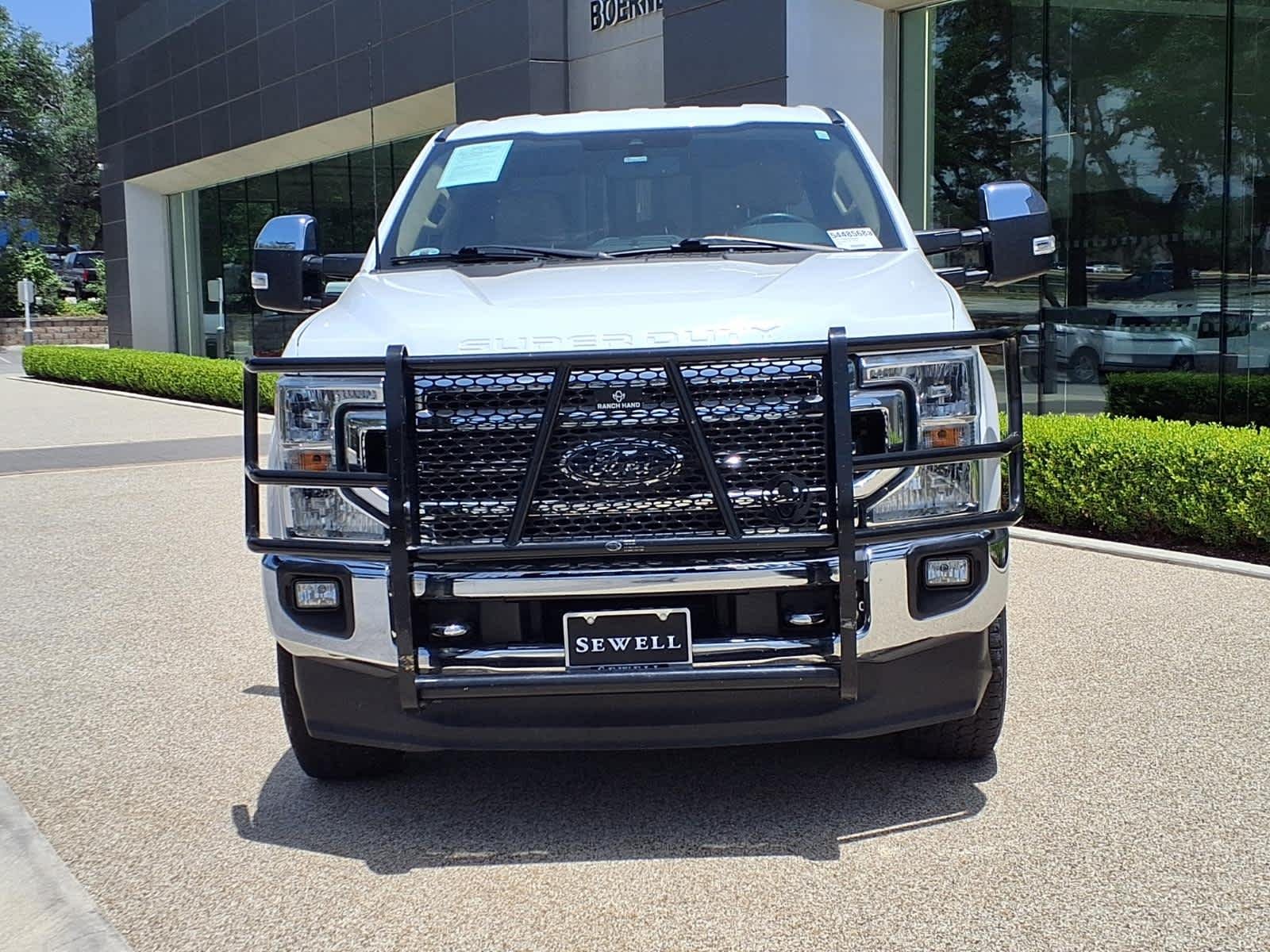 Used 2022 Star White Metallic Tri-Coat Ford LARIAT image 2