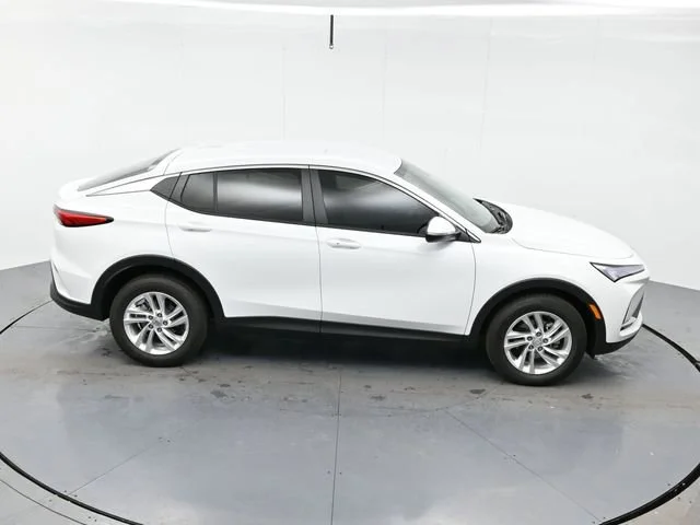 Used 2025 Summit White Buick Preferred image 36