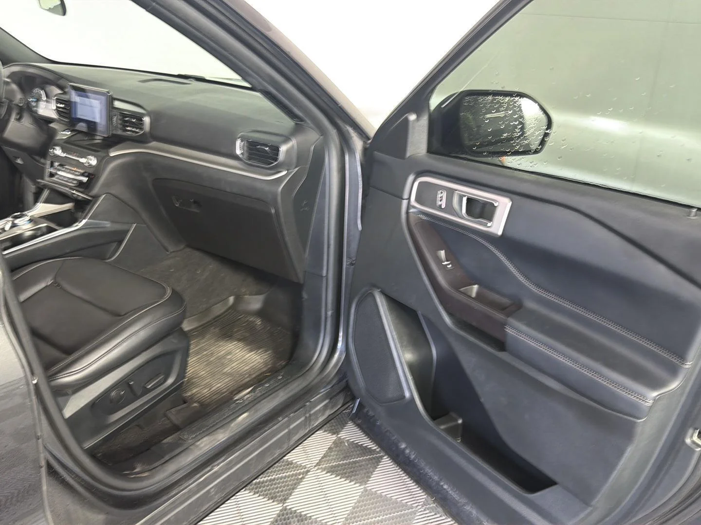 Used 2020 Magnetic Ford XLT image 16