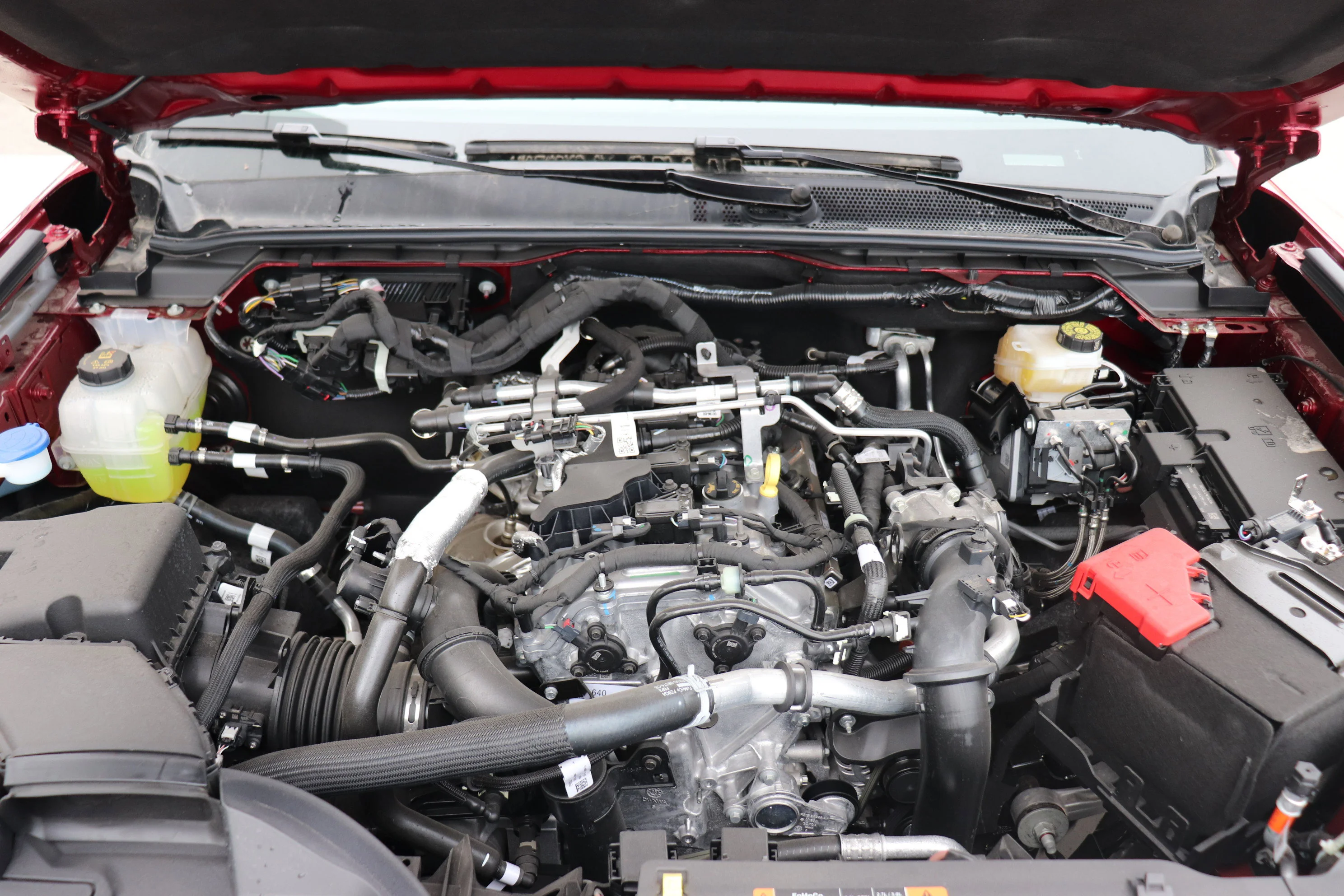 New 2026 RUBY RED METALLIC TINTED CC Ford LARIAT image 7
