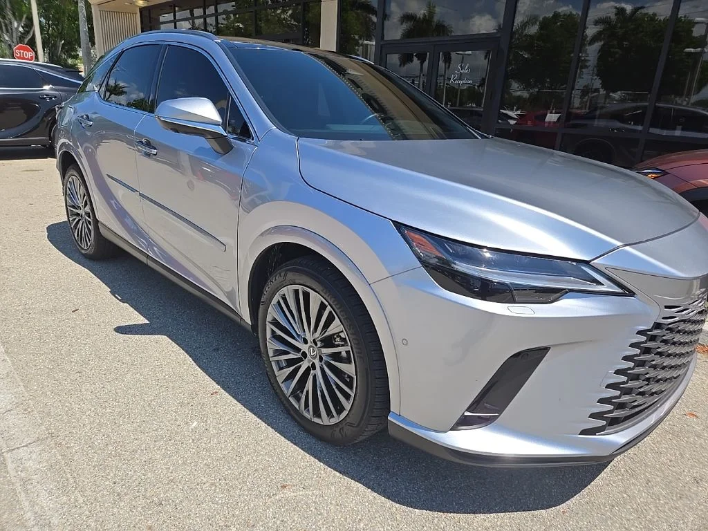 2024 Lexus RX 450h+ 450h+ Luxury AWD's photo
