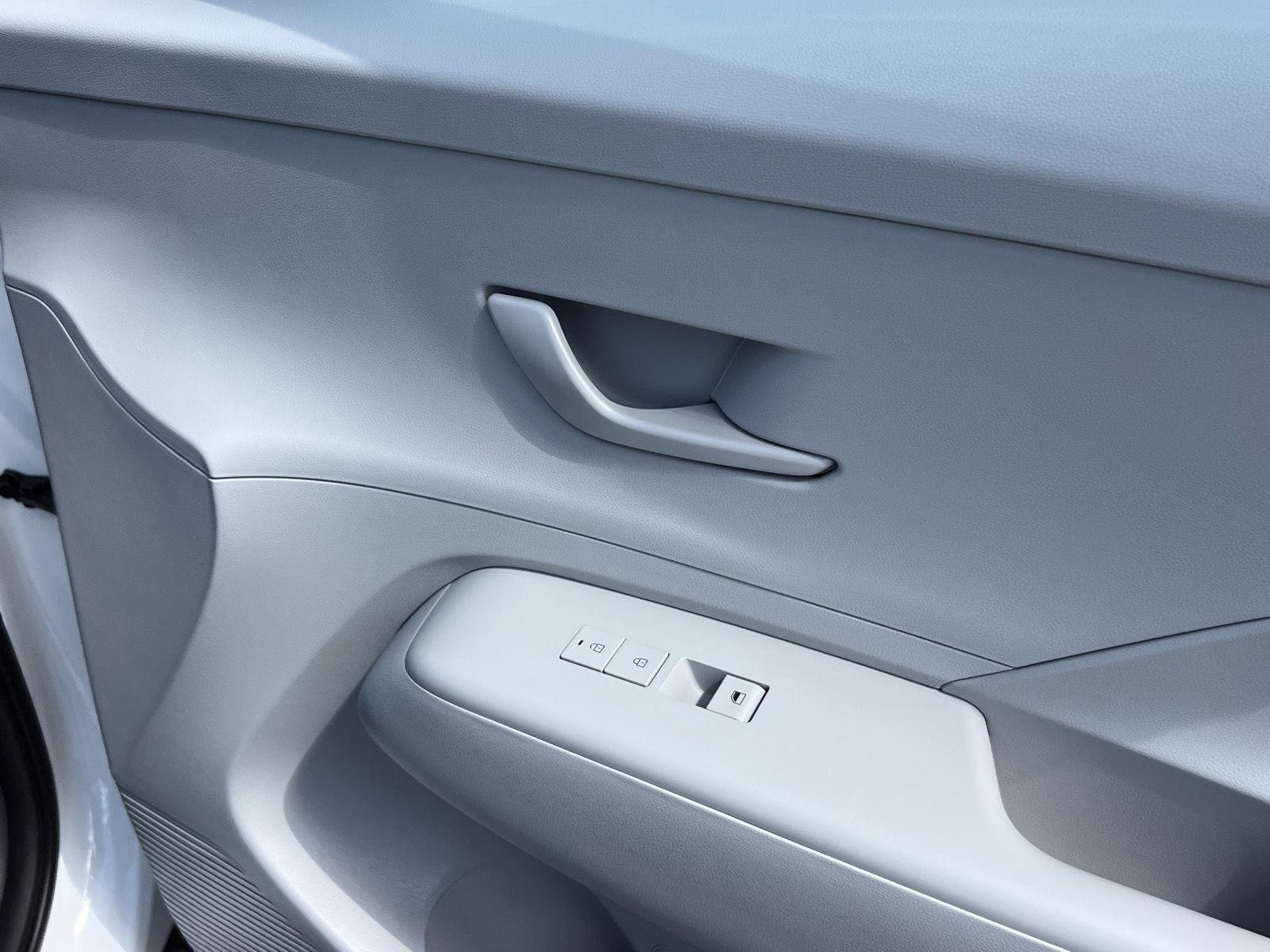 2026 Hyundai Kona SE - Photo 19
