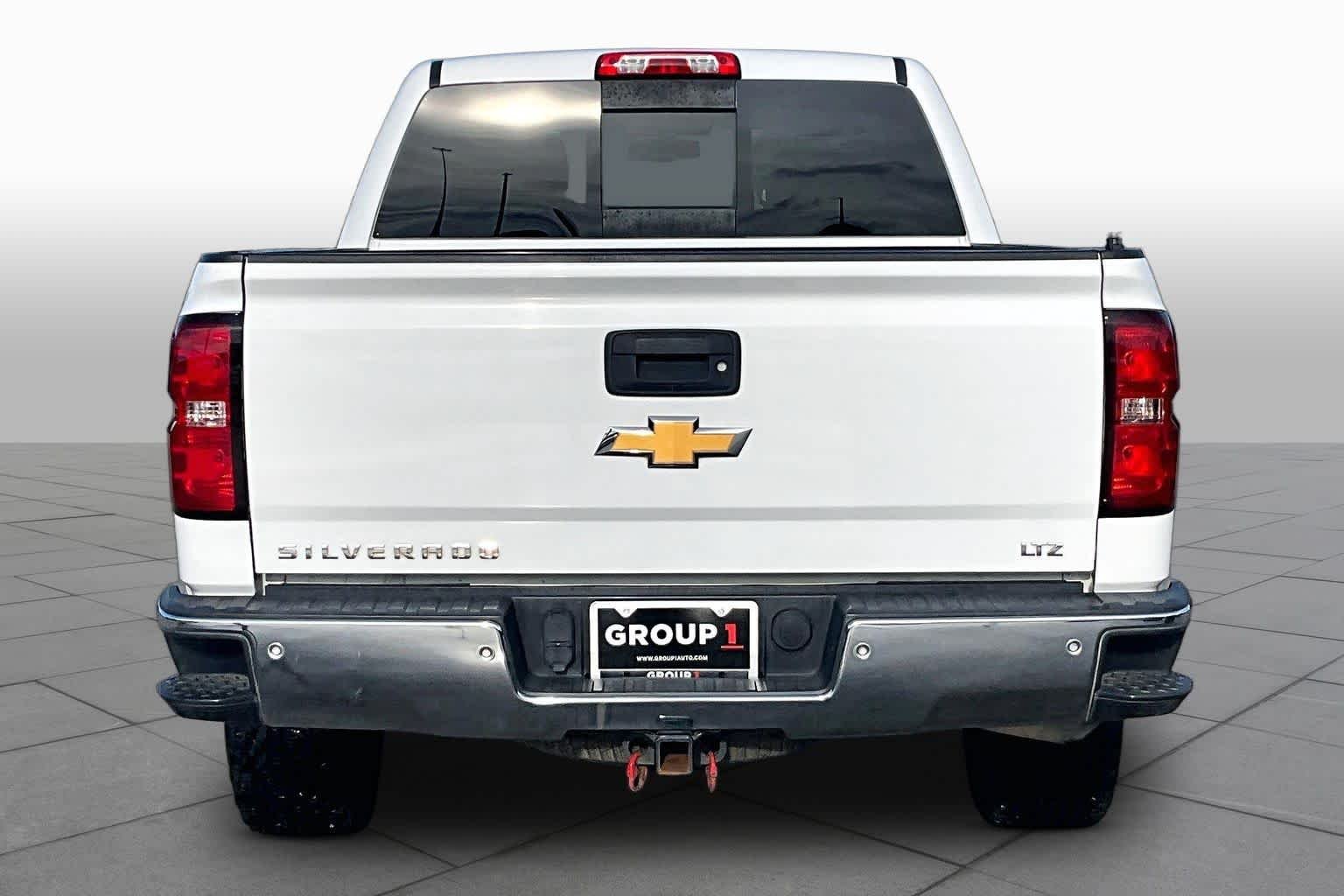 Used 2018 Summit White Chevrolet LTZ image 5