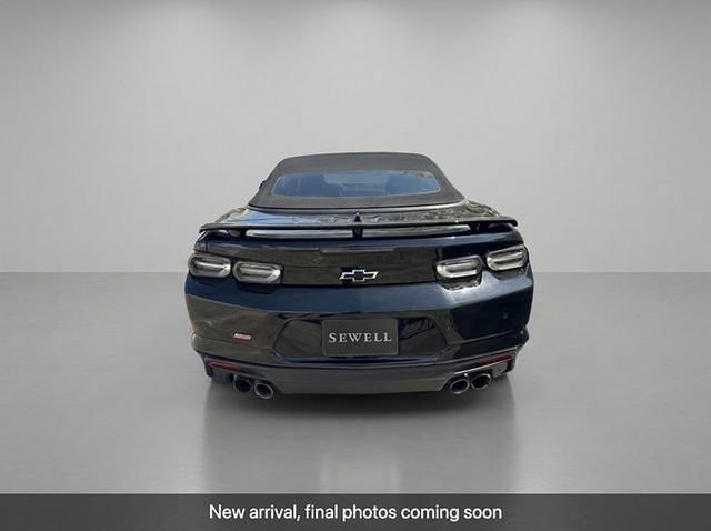 Used 2023 BLACK Chevrolet 2SS image 3