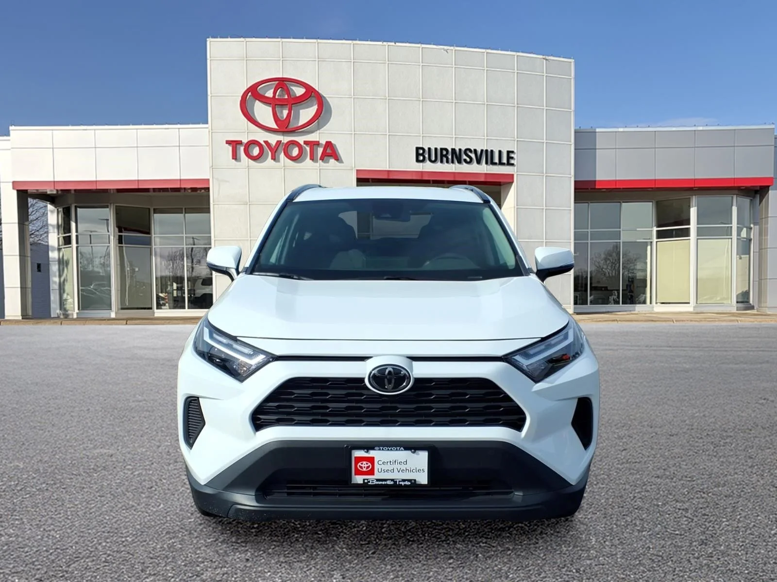 2024 Toyota RAV4 XLE - Photo 9