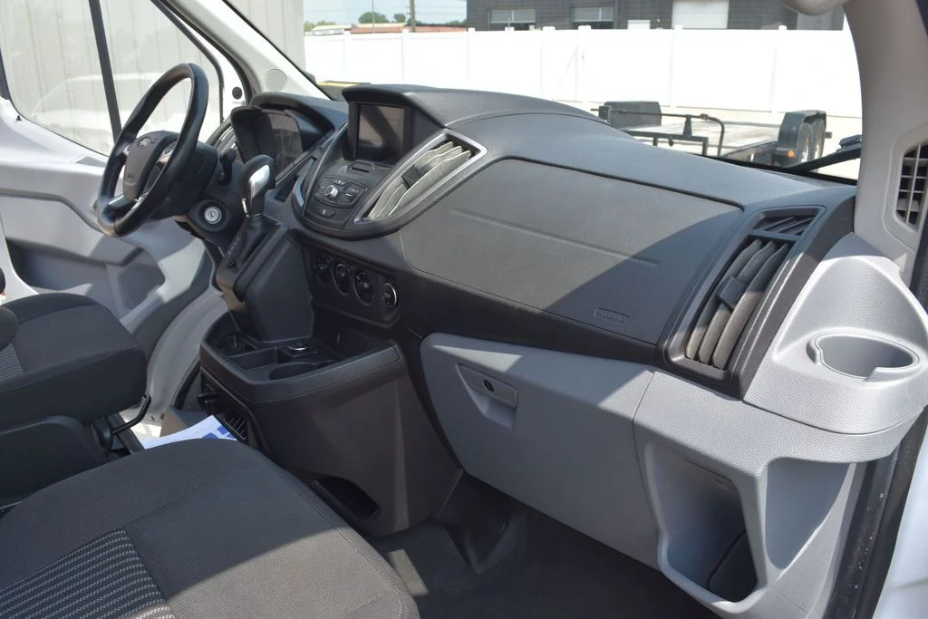 Used 2019 White Ford XLT image 25