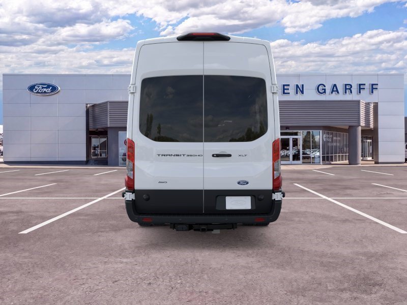 New 2026 Oxford White Ford XLT image 5