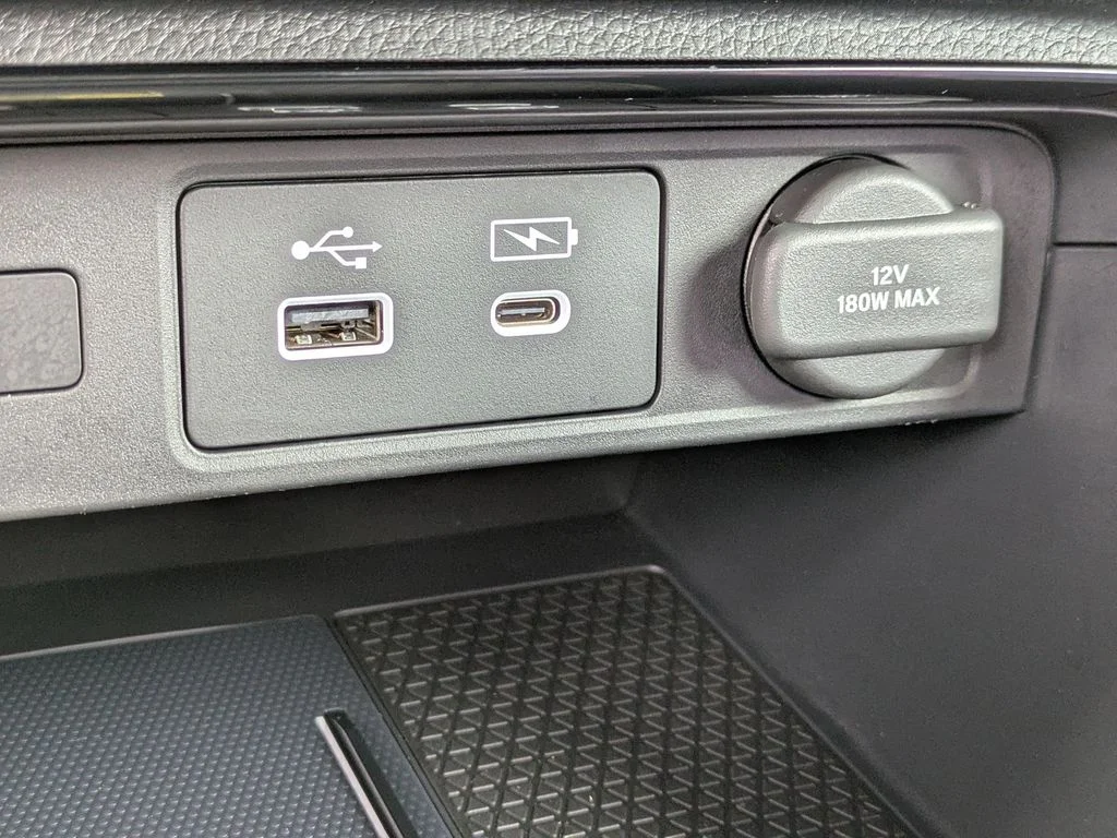 Used 2025  Honda Sport Touring image 25