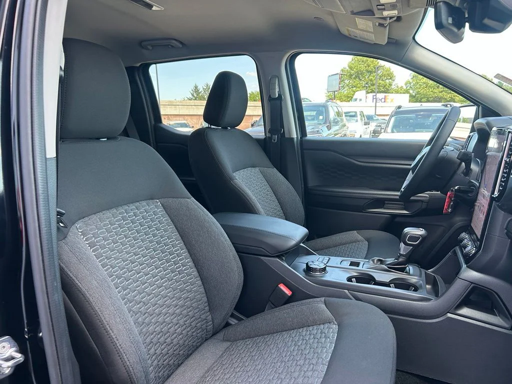 New 2026 Shadow Black Ford XLT image 31