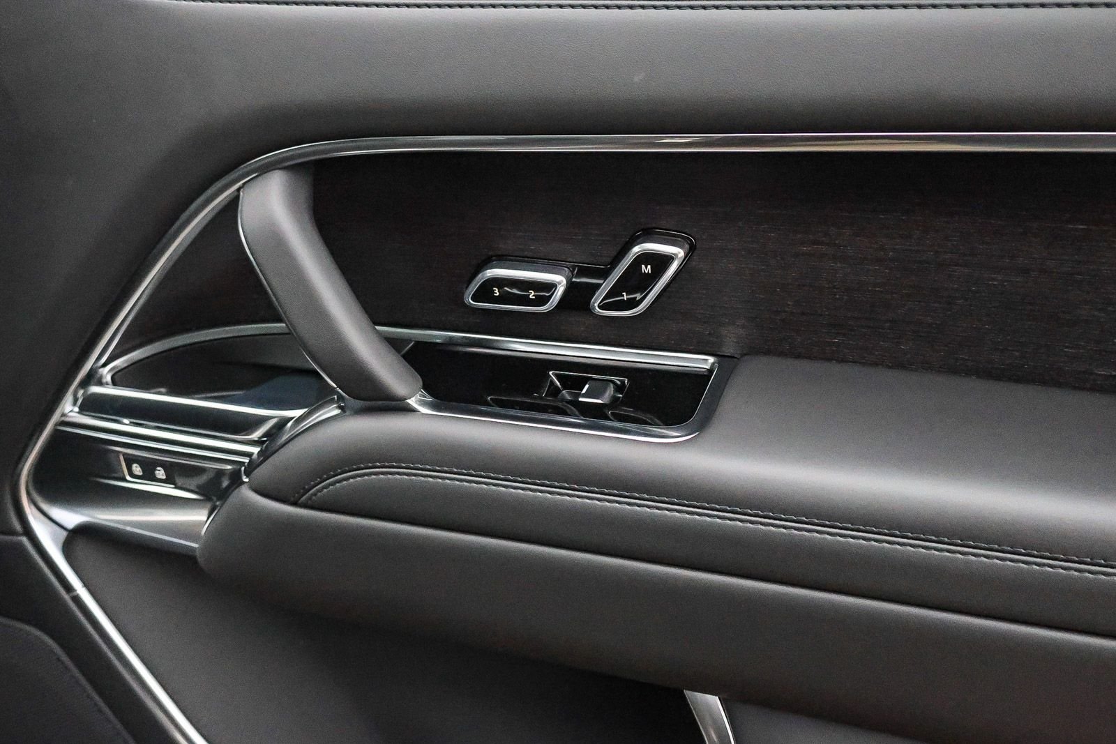 2026 Land Rover Range Rover SE - Photo 19