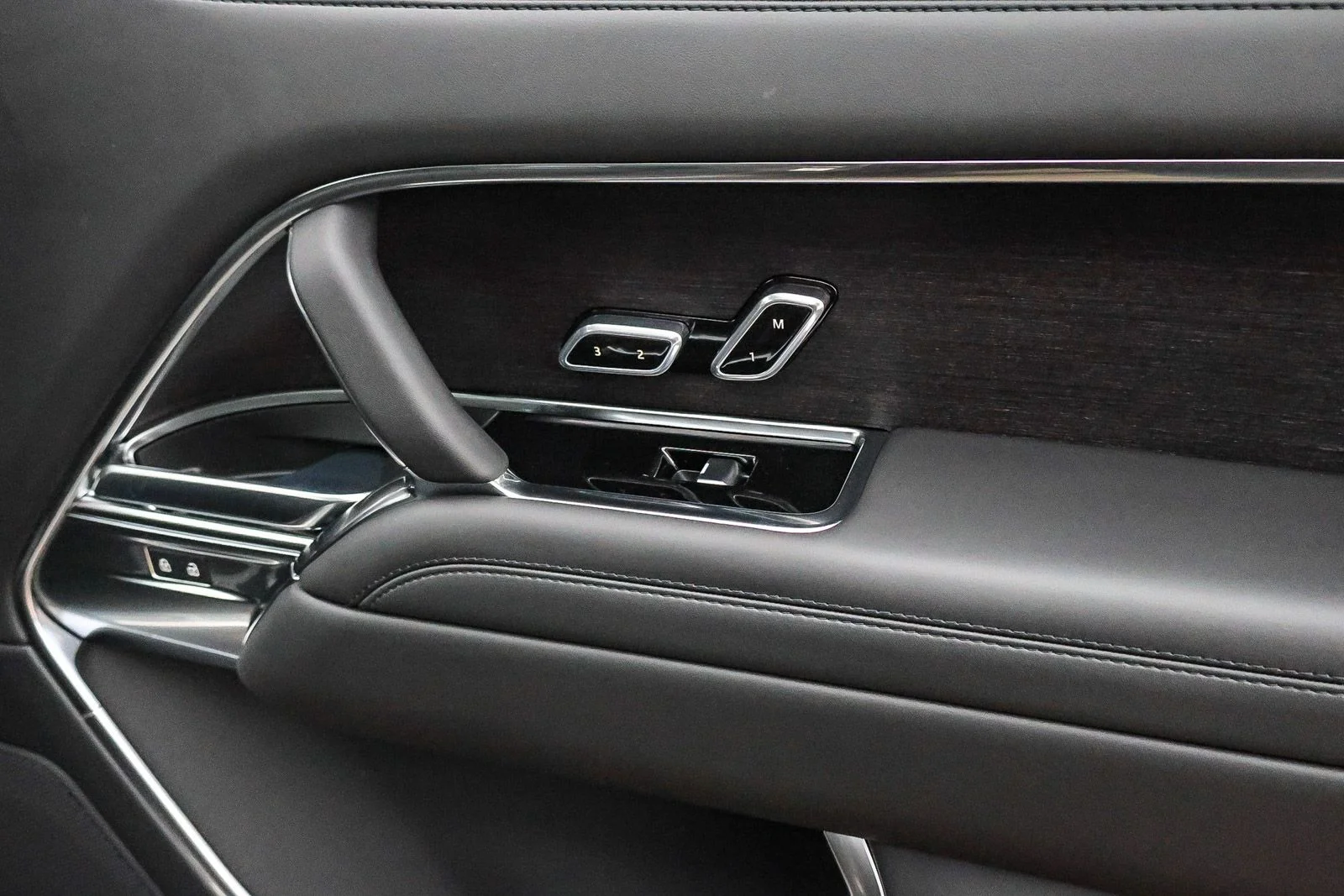 2026 Land Rover Range Rover SE - Photo 19