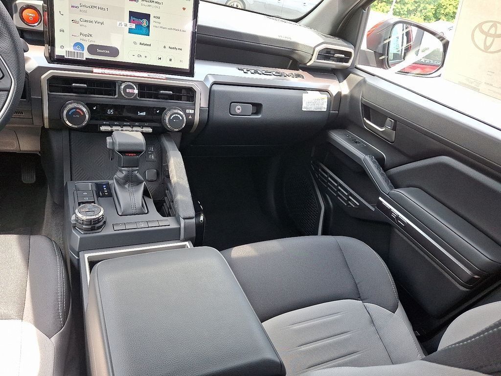 2025 Toyota Tacoma TRD Off Road - Photo 11