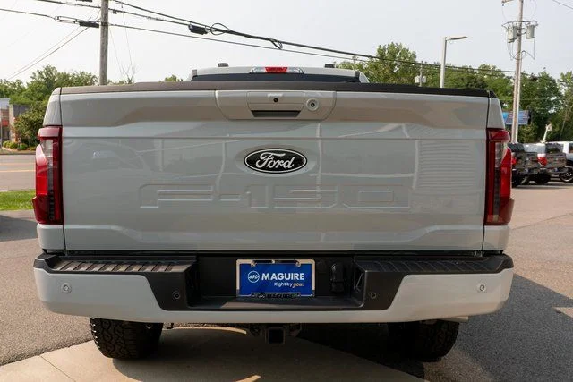 New 2026 Avalanche Ford XLT image 6