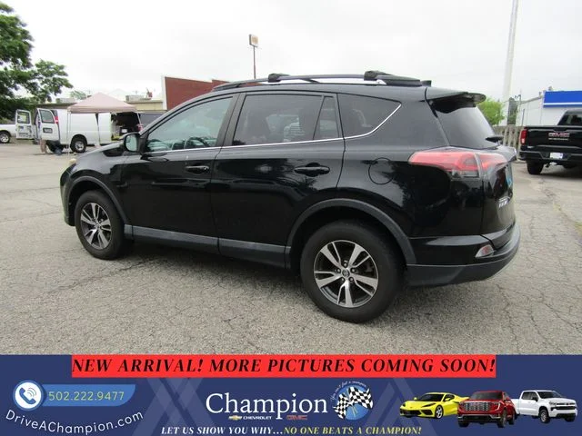 Used 2018 Black Toyota XLE image 6