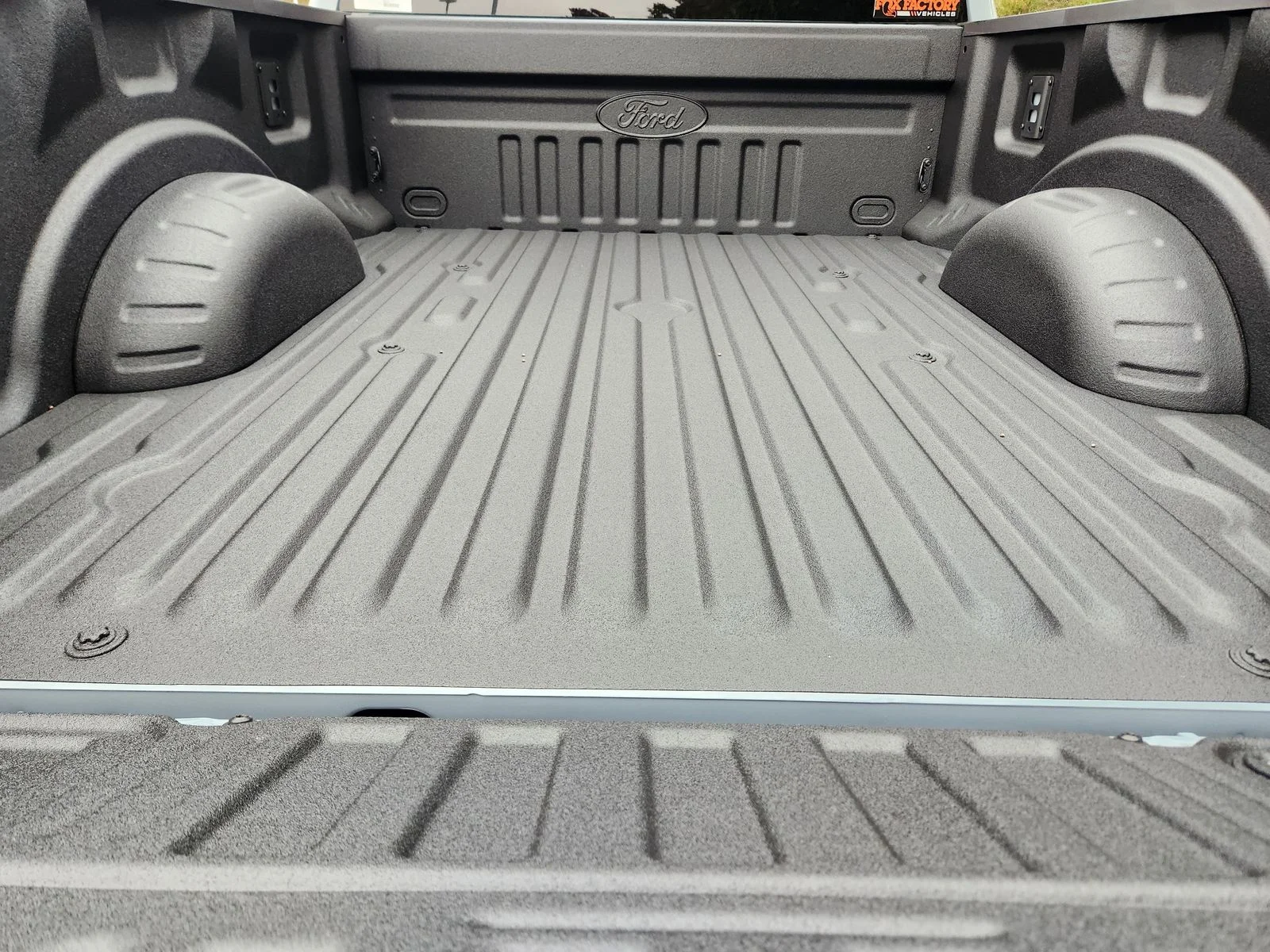 New 2026 Glacier Gray Metallic Tri-Coat Ford F-250® Lariat® image 23
