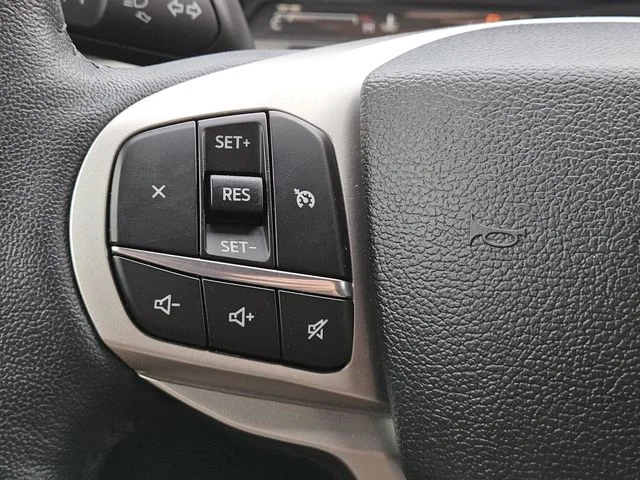 Used 2024 White Metallic Ford XLT image 23