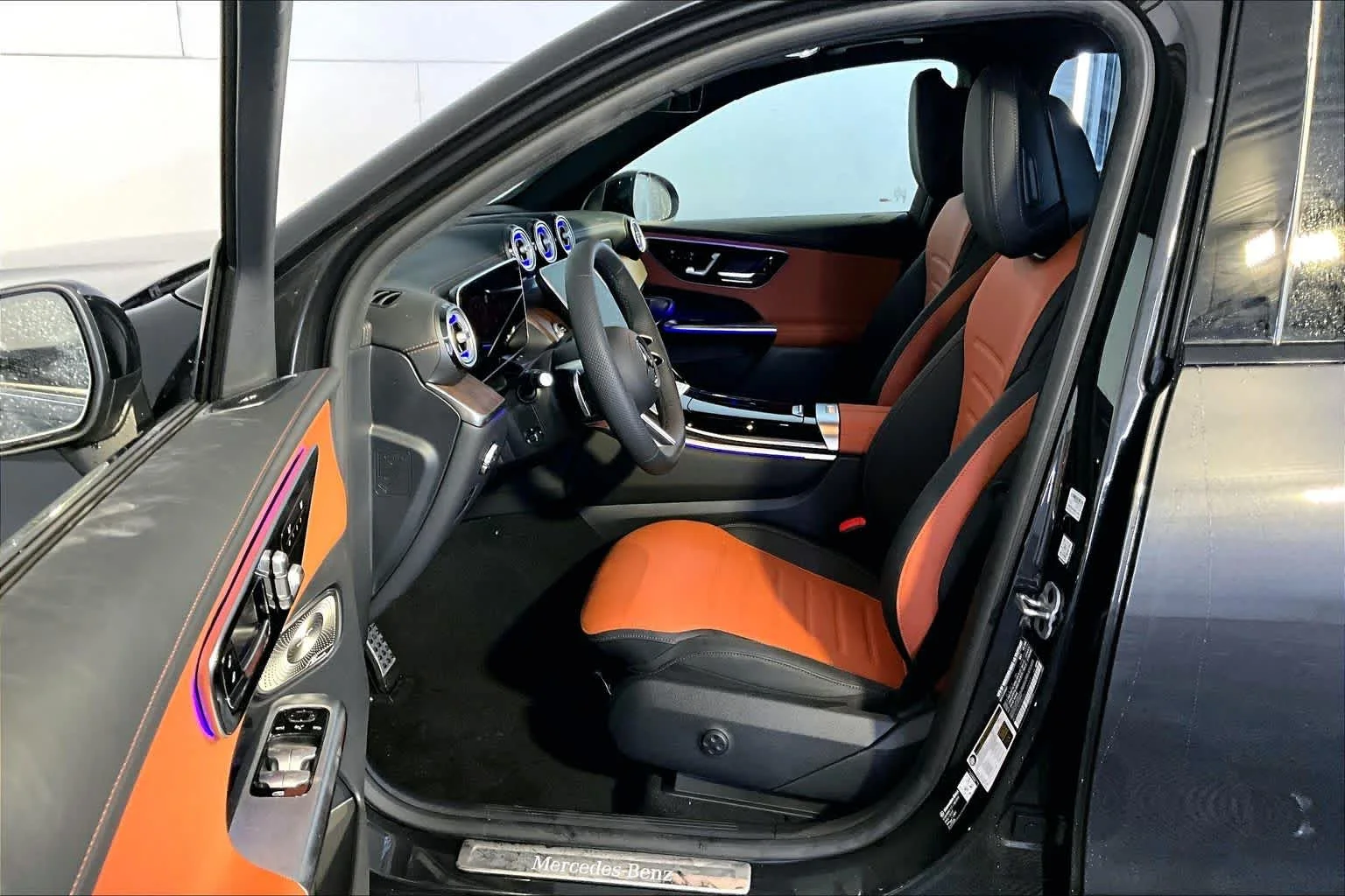 New 2026 Graphite Grey Metallic Mercedes-Benz GLC 300 image 13