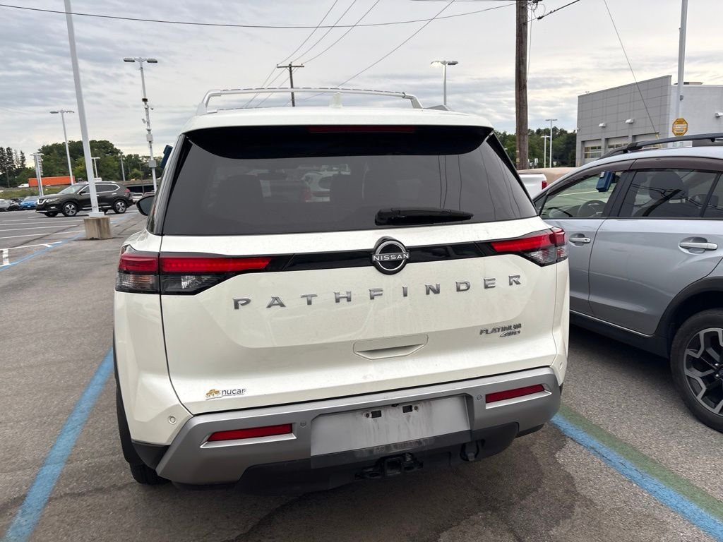 Used 2024 White Nissan Platinum image 9