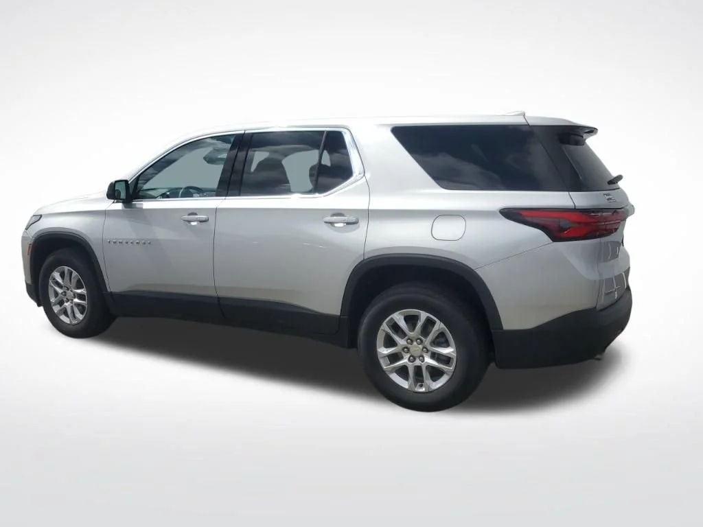 Used 2022 Silver Ice Metallic Chevrolet LS image 3
