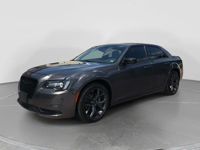 Used 2023 Gray Chrysler Touring image 8
