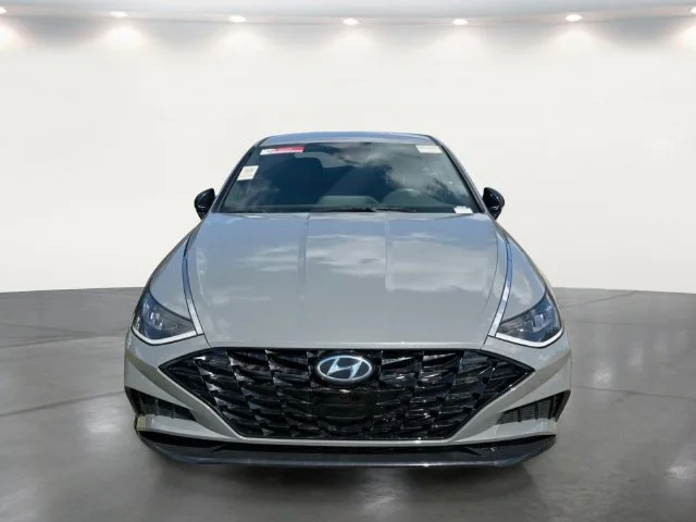 Used 2021 Gray Hyundai SEL Plus image 6