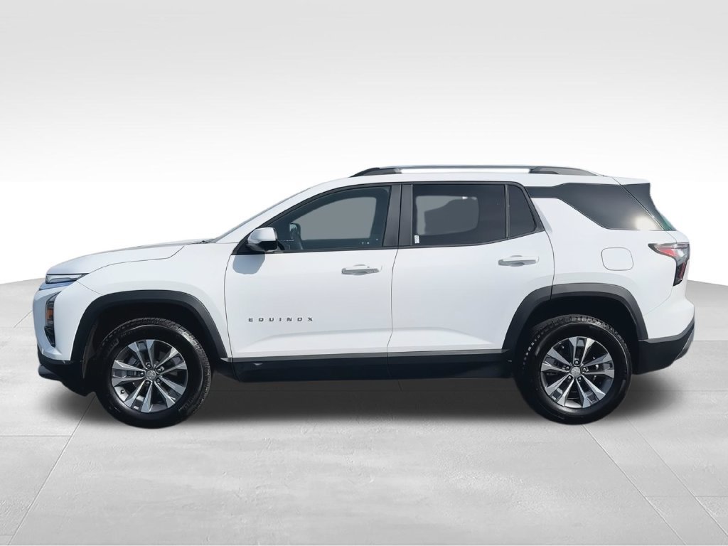 Used 2025 White Chevrolet LT image 5
