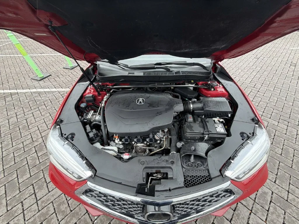 Used 2019  Acura 3.5L Technology Pkg image 9