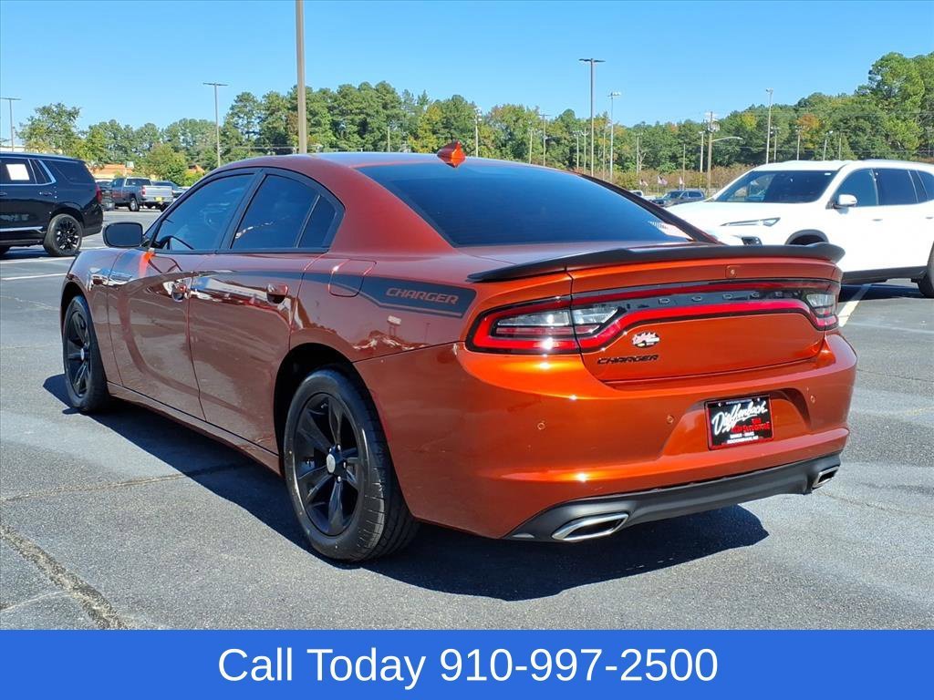 Used 2023 Orange Dodge SXT image 3